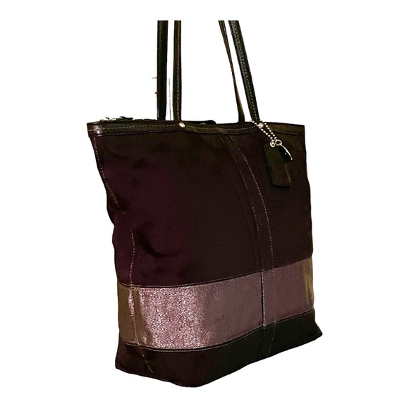 EUC Coach Tote - Picture 4 of 16